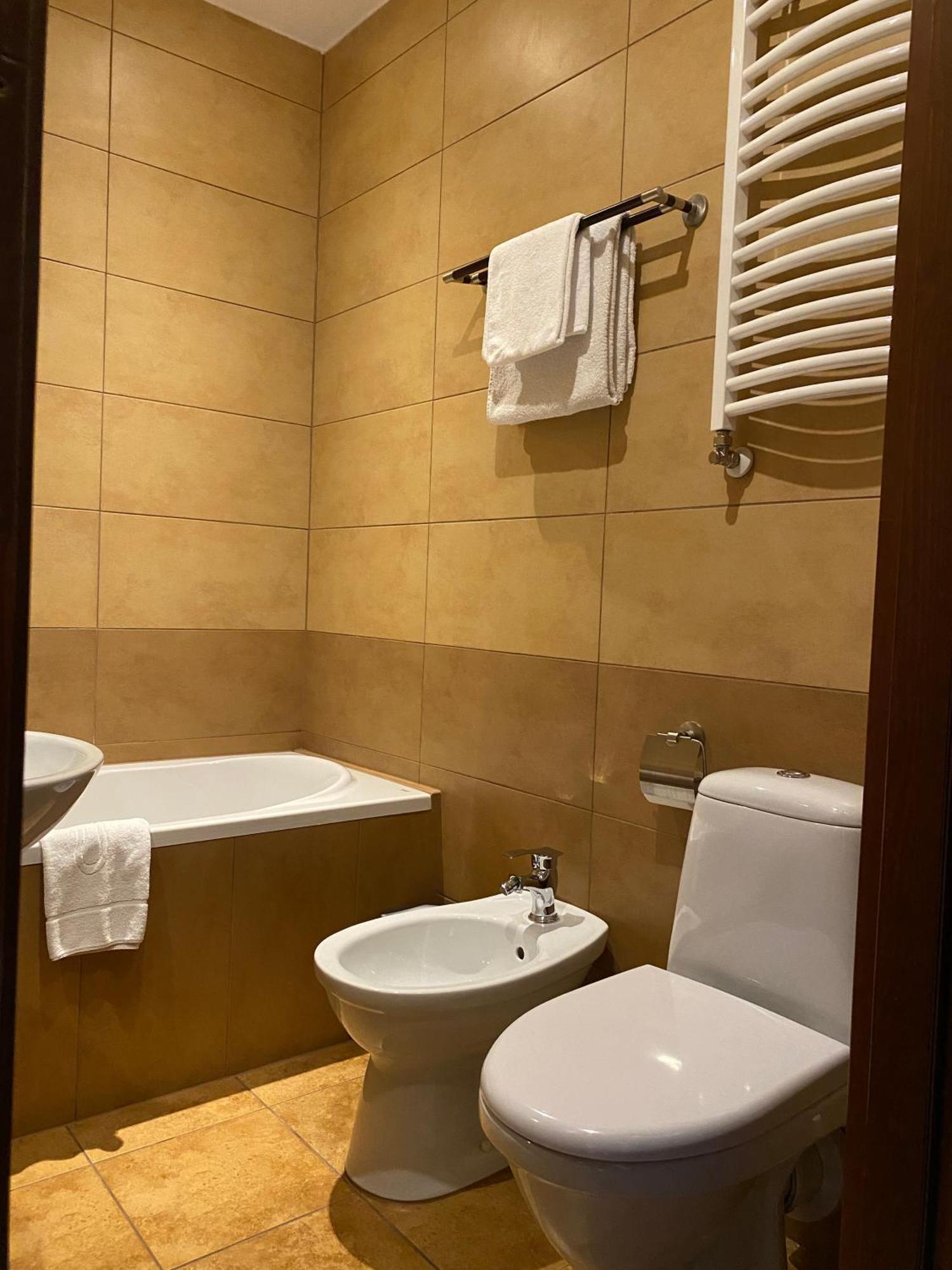 Hotel Zameczek Książ Wielki Bagian luar foto