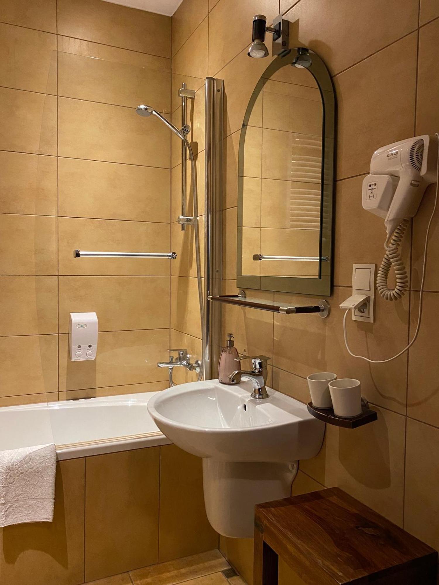 Hotel Zameczek Książ Wielki Bagian luar foto