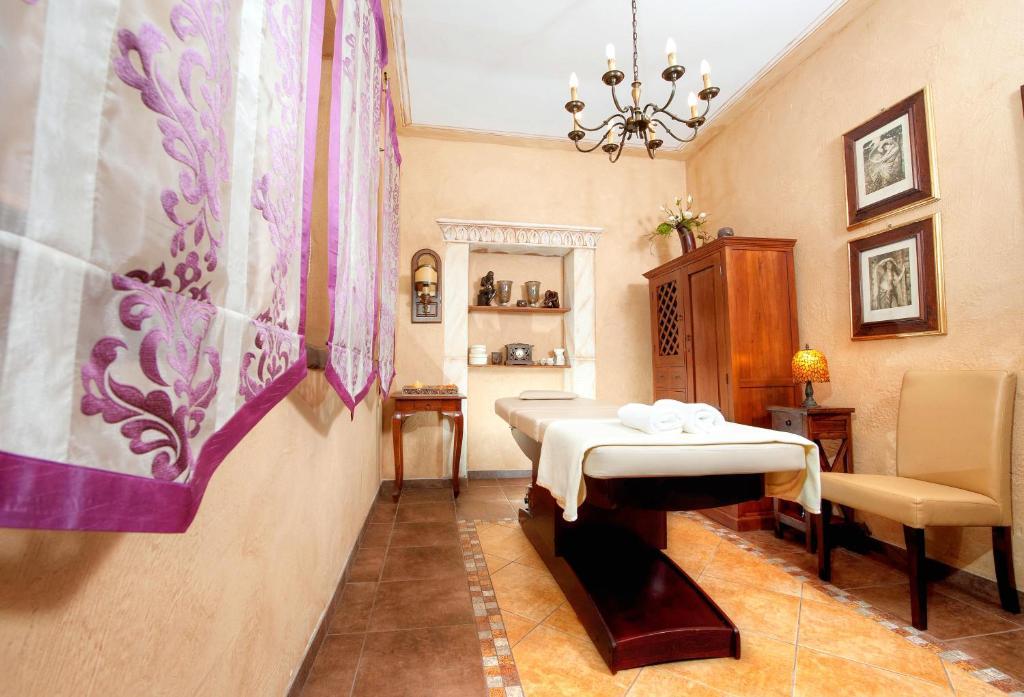 Hotel Zameczek Książ Wielki Bagian luar foto